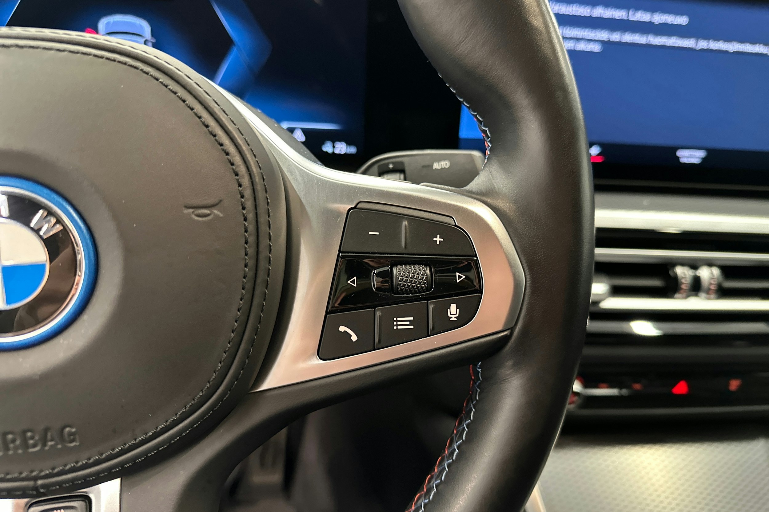 harmaa BMW i4 M50 2023 kuva 12.