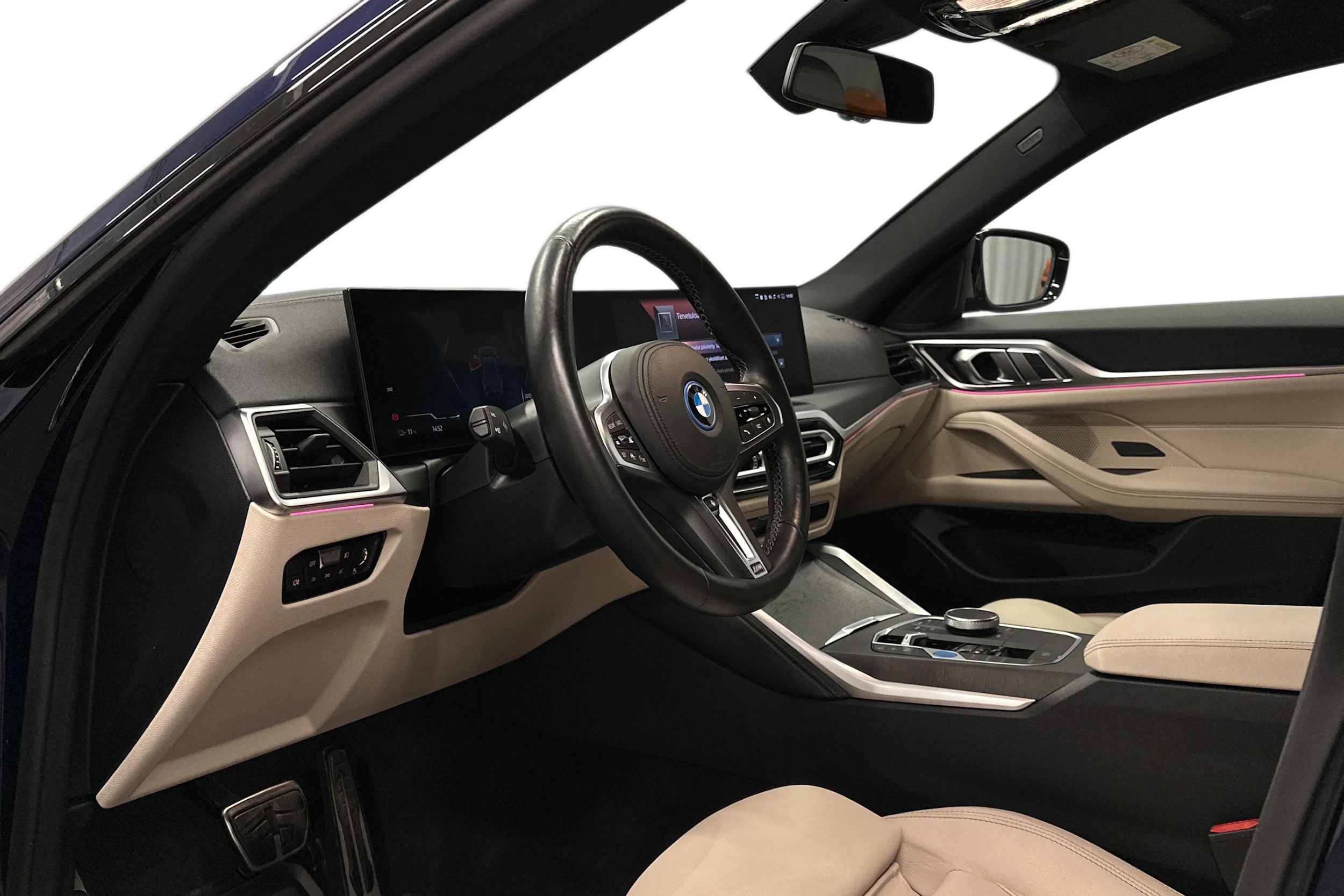 sininen BMW i4 M50 2024 kuva 8.