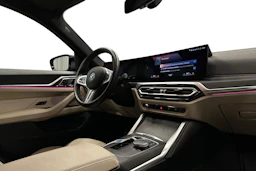 sininen BMW i4 M50 2024 kuva 9.