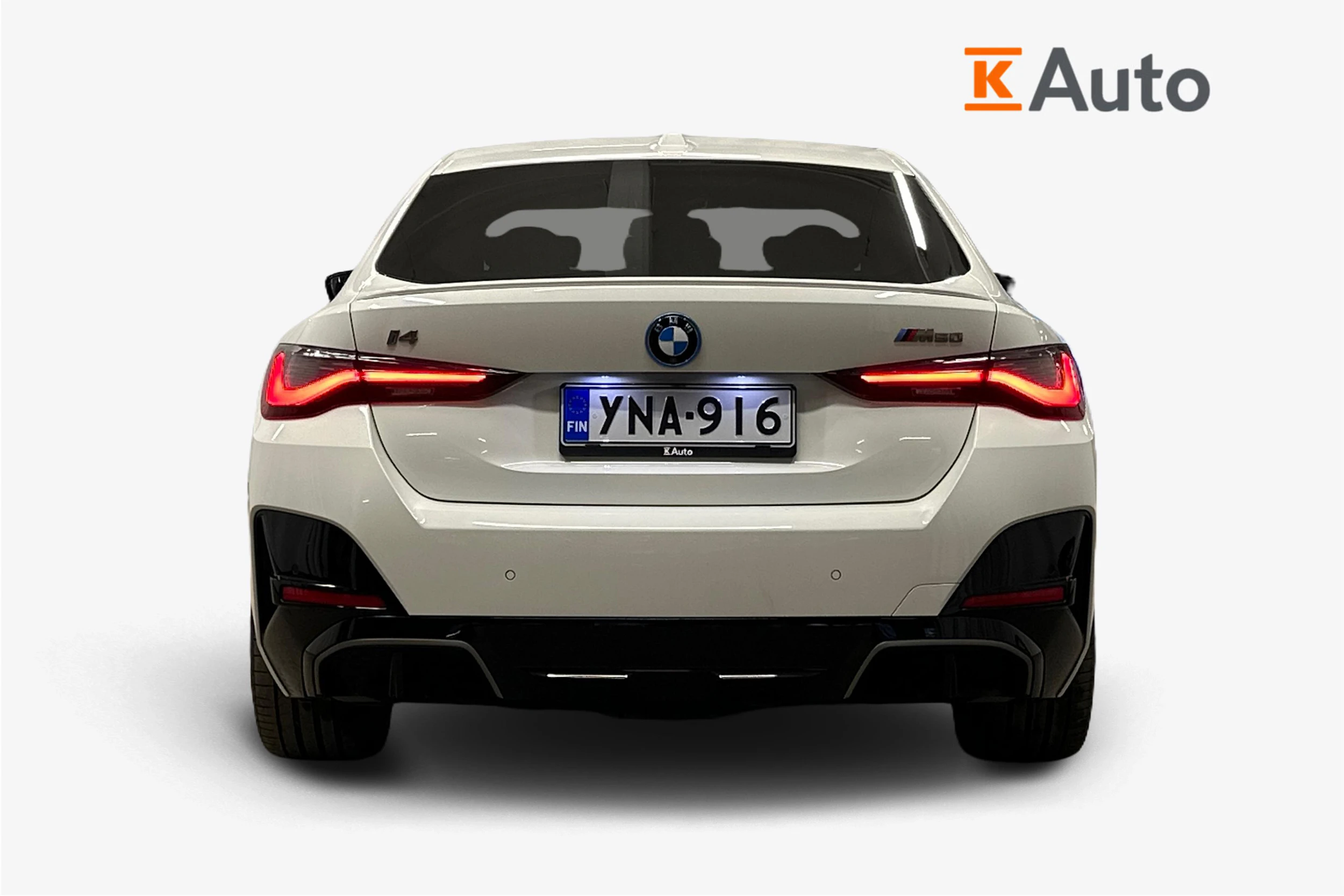 valkoinen BMW i4 M50 2023 kuva 3.