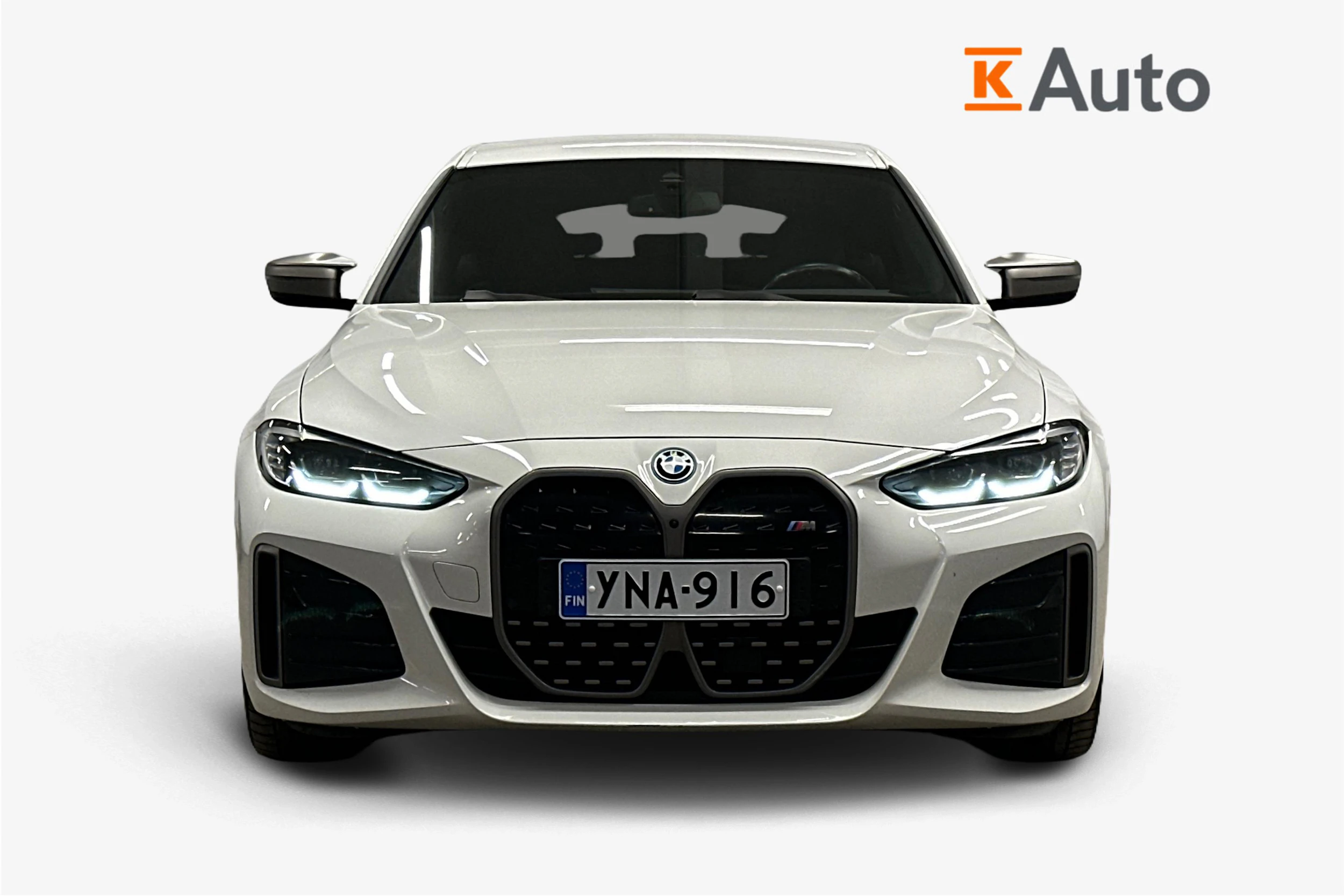 valkoinen BMW i4 M50 2023 kuva 4.