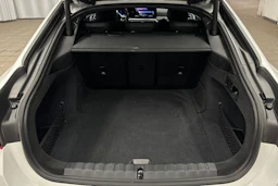 valkoinen BMW i4 M50 2023 kuva 11.