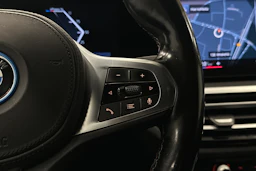 valkoinen BMW i4 M50 2023 kuva 18.