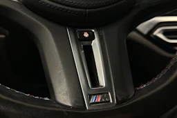valkoinen BMW i4 M50 2023 kuva 19.