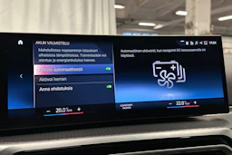 valkoinen BMW i4 M50 2023 kuva 23.