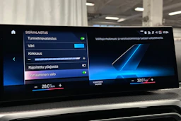 valkoinen BMW i4 M50 2023 kuva 24.