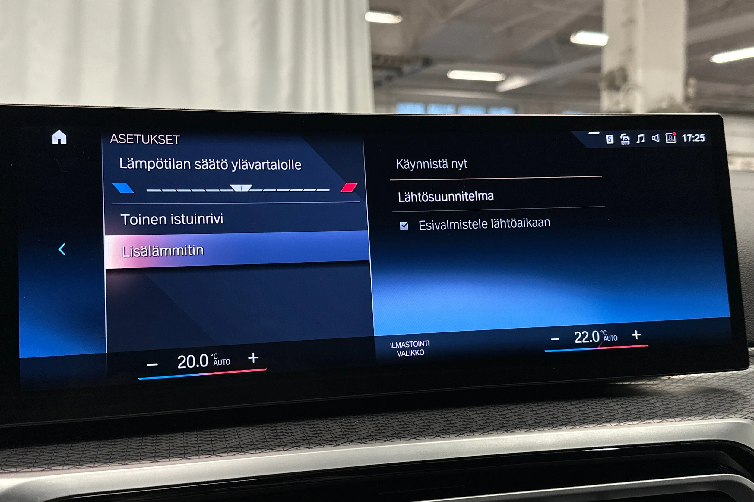 valkoinen BMW i4 M50 2023 kuva 27.