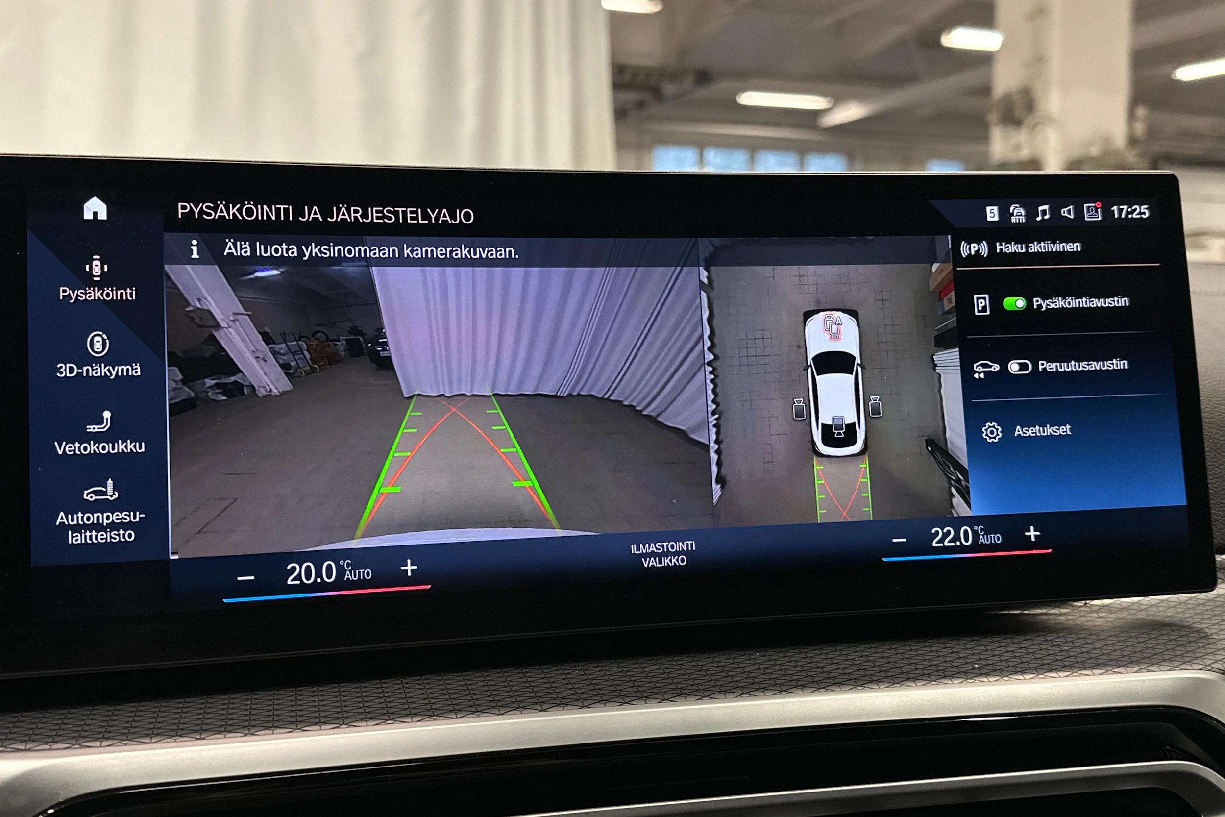 valkoinen BMW i4 M50 2023 kuva 28.