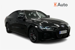 musta BMW i4 M50 2024 kuva 1.