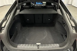 musta BMW i4 M50 2024 kuva 15.