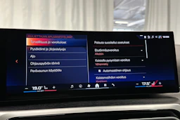 musta BMW i4 M50 2024 kuva 29.