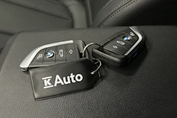 musta BMW i4 M50 2024 kuva 39.