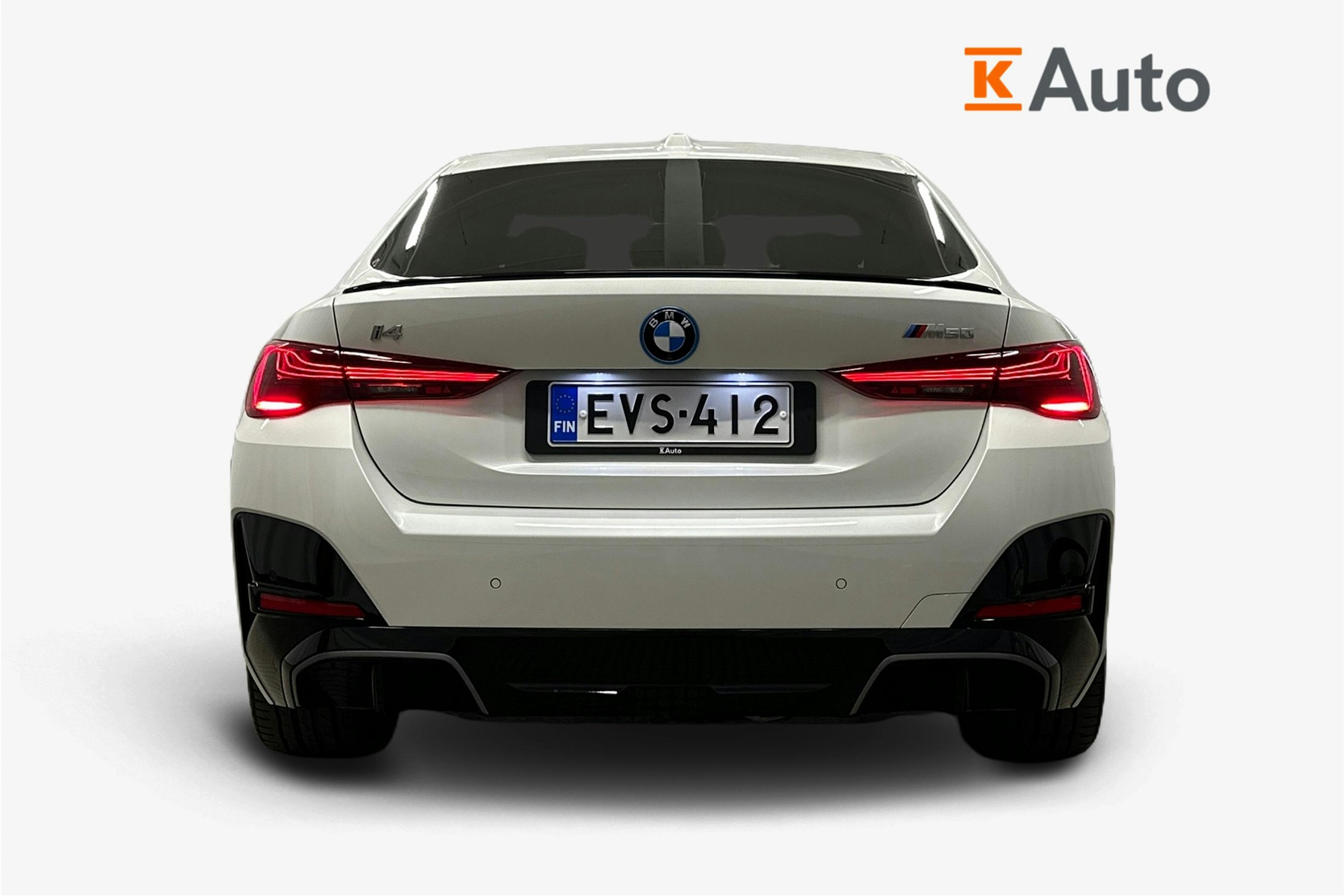 valkoinen BMW i4 M50 2024 kuva 3.