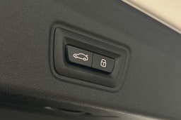 valkoinen BMW i4 M50 2024 kuva 15.