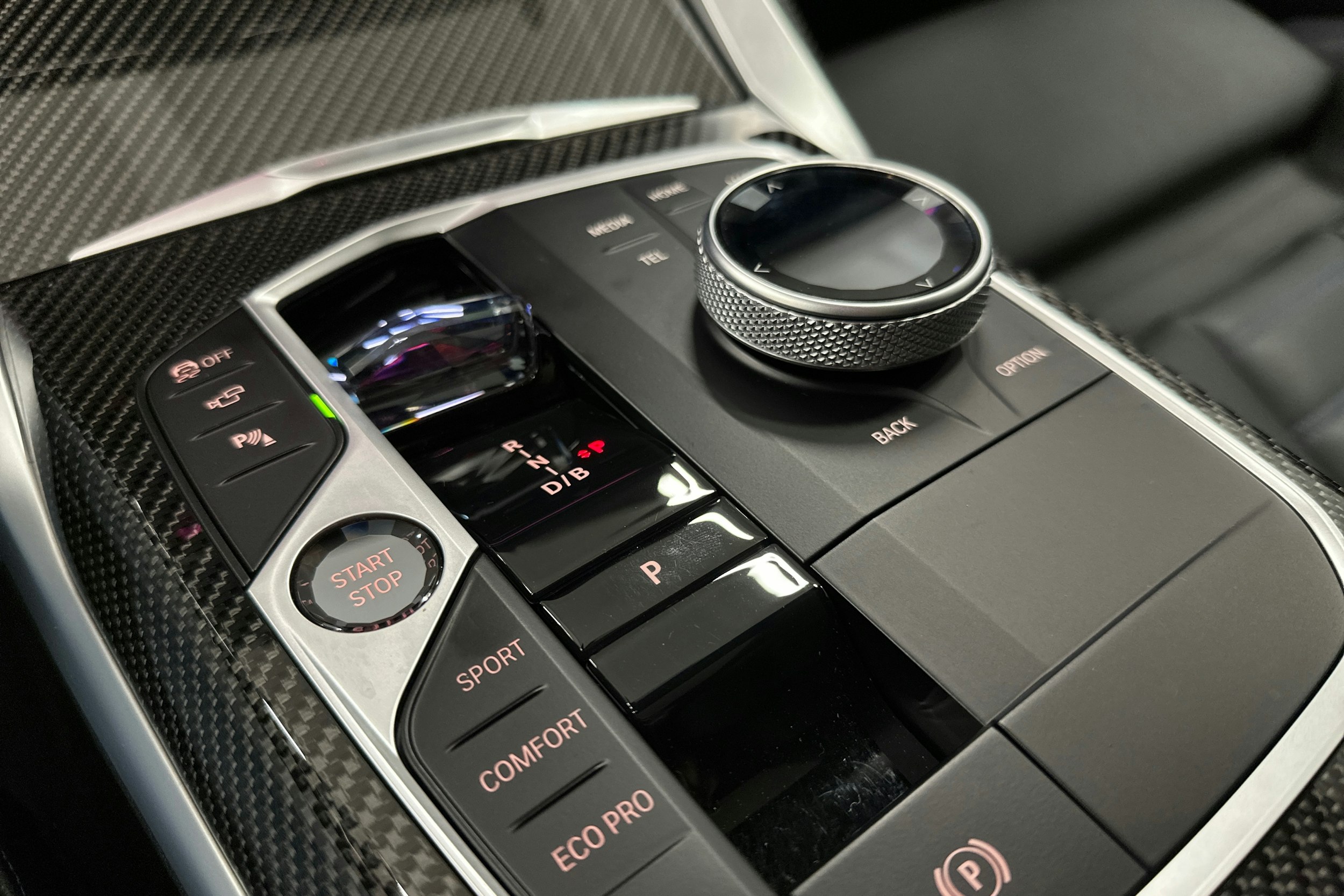 valkoinen BMW i4 M50 2024 kuva 36.
