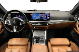 vihreä BMW i4 M50 2024 kuva 9.