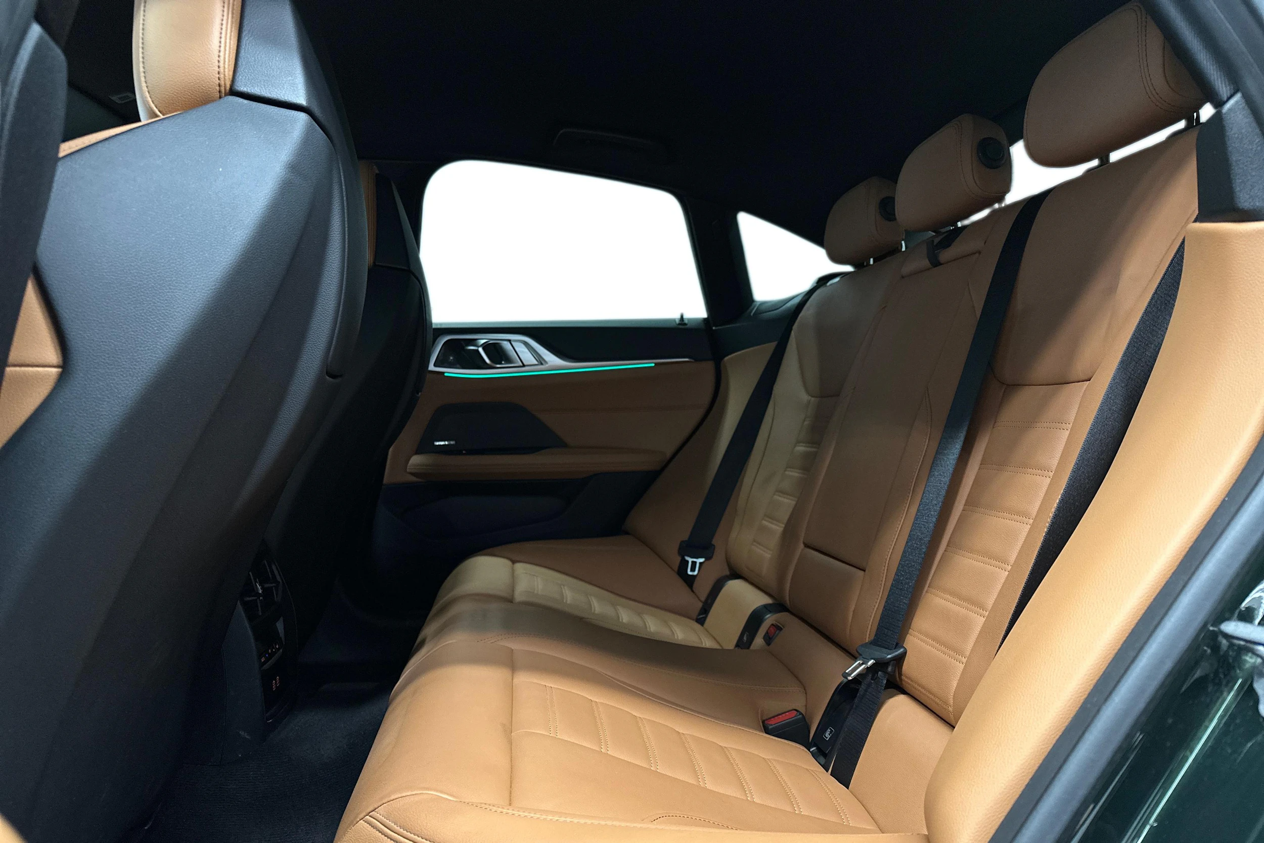 vihreä BMW i4 M50 2024 kuva 11.