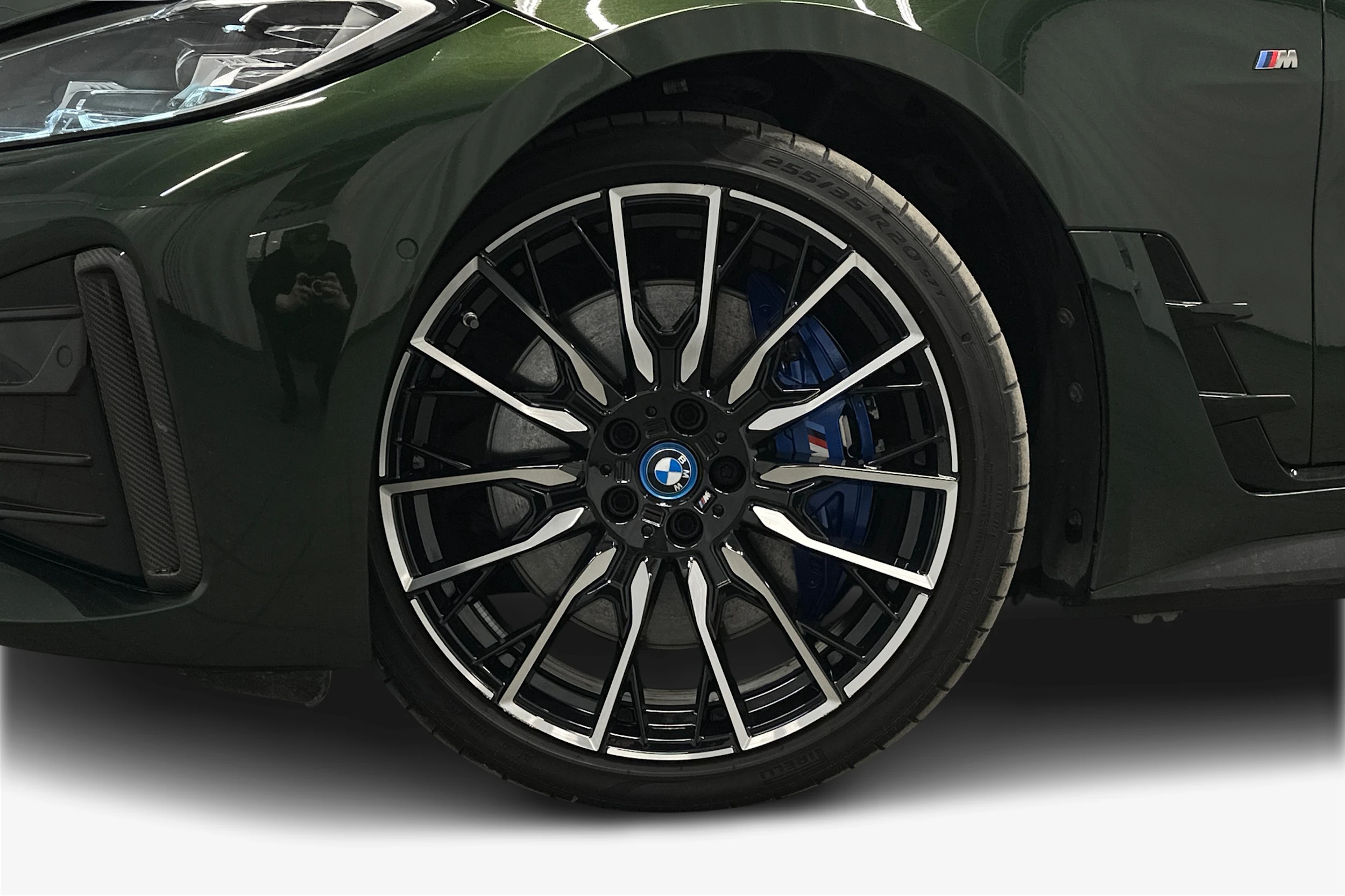 vihreä BMW i4 M50 2024 kuva 12.