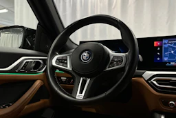vihreä BMW i4 M50 2024 kuva 22.