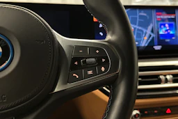 vihreä BMW i4 M50 2024 kuva 24.