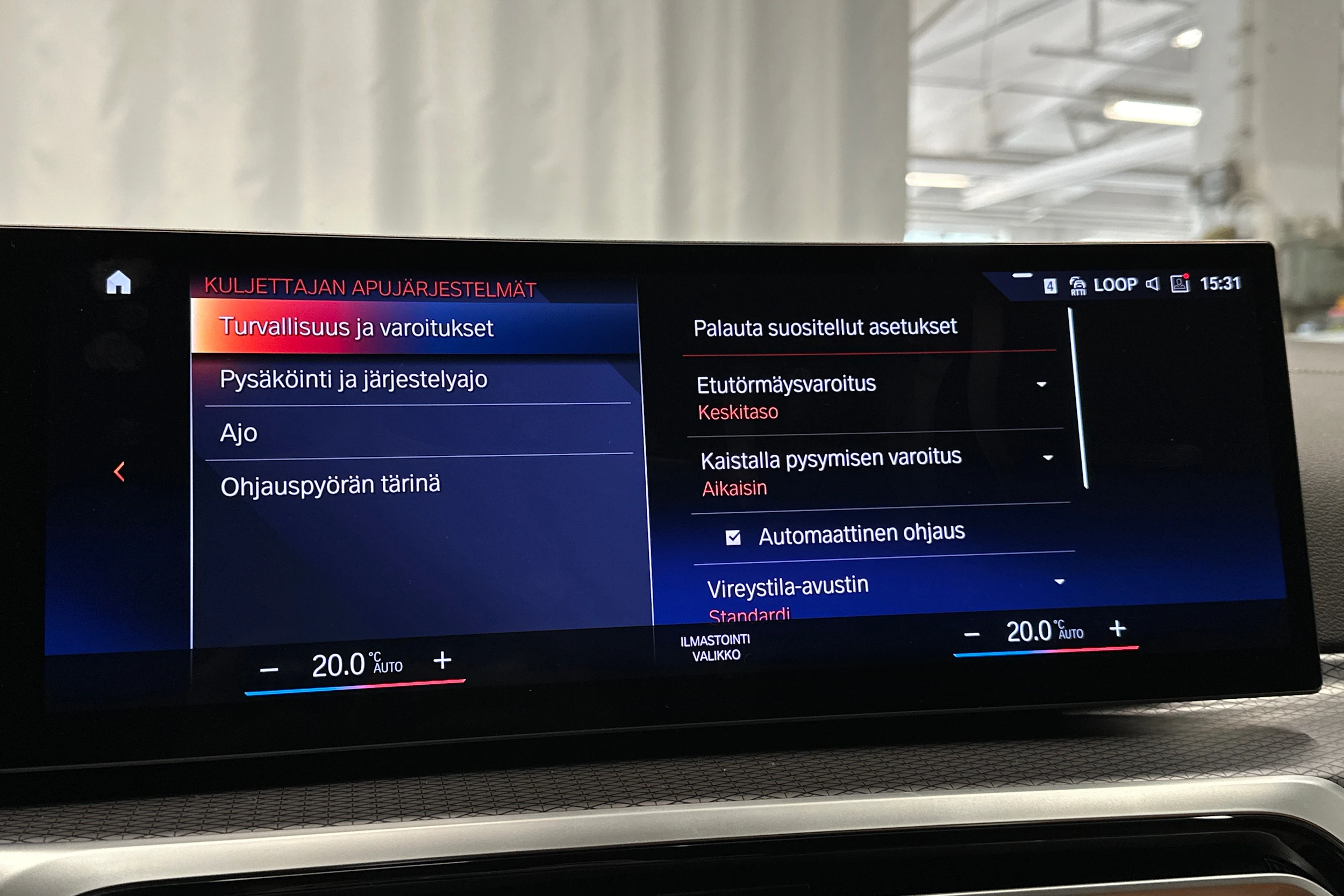 vihreä BMW i4 M50 2024 kuva 30.