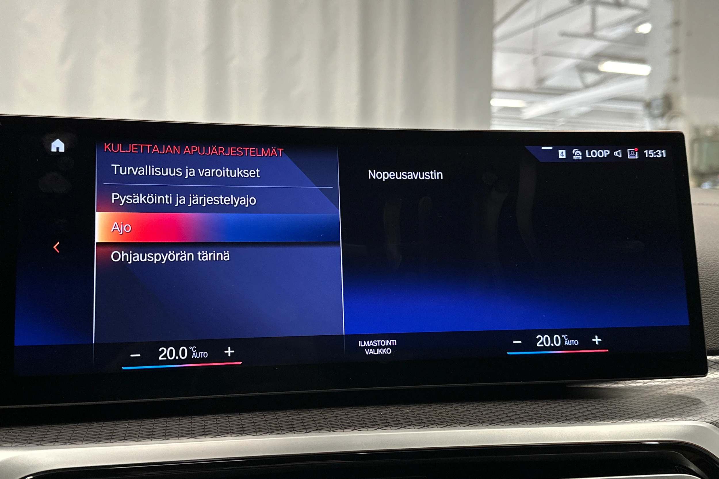 vihreä BMW i4 M50 2024 kuva 32.