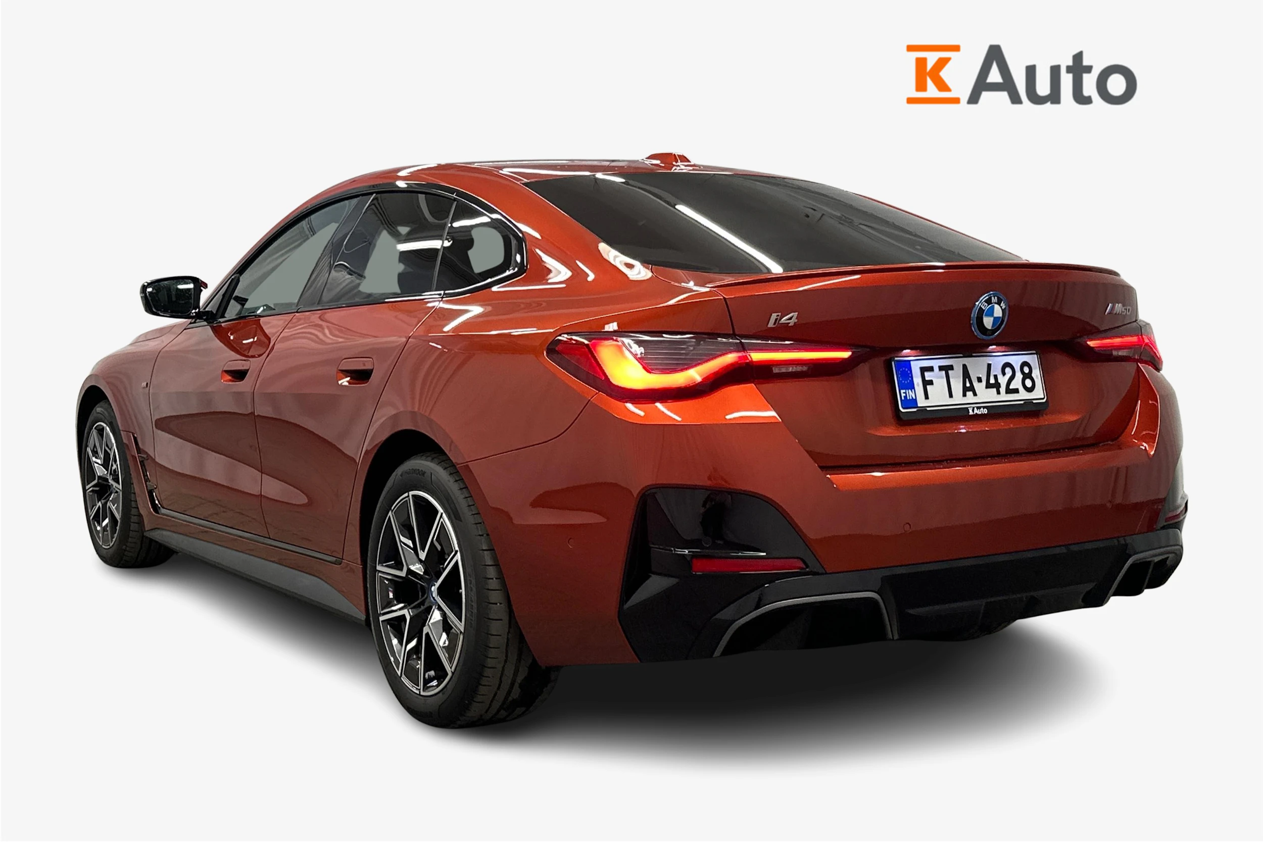 oranssi BMW i4 M50 2024 kuva 2.