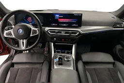 oranssi BMW i4 M50 2024 kuva 7.