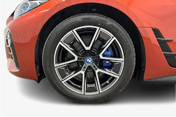 oranssi BMW i4 M50 2024 kuva 9.