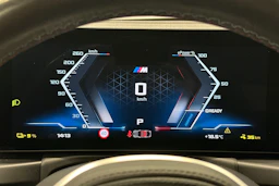 oranssi BMW i4 M50 2024 kuva 13.