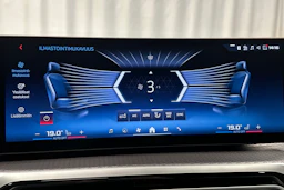 oranssi BMW i4 M50 2024 kuva 25.
