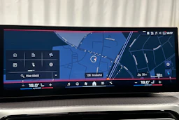 oranssi BMW i4 M50 2024 kuva 28.