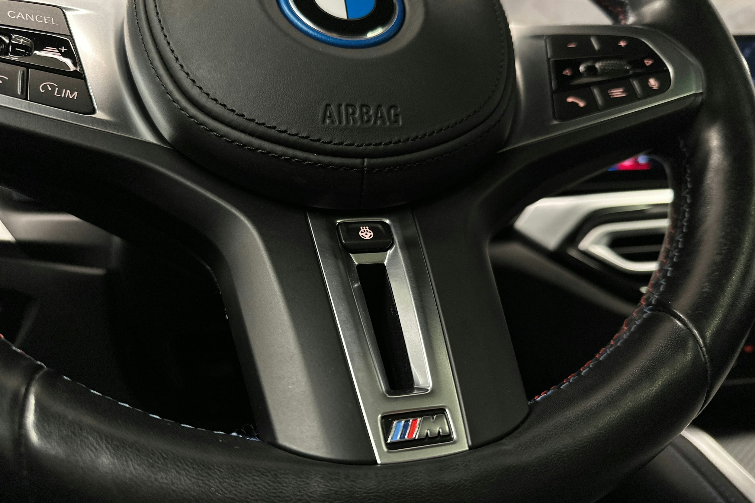 harmaa BMW i4 M50 2024 kuva 16.