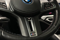 harmaa BMW i4 M50 2024 kuva 16.