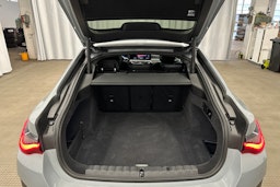 harmaa BMW i4 M50 2024 kuva 31.