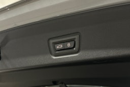 harmaa BMW i4 M50 2024 kuva 32.