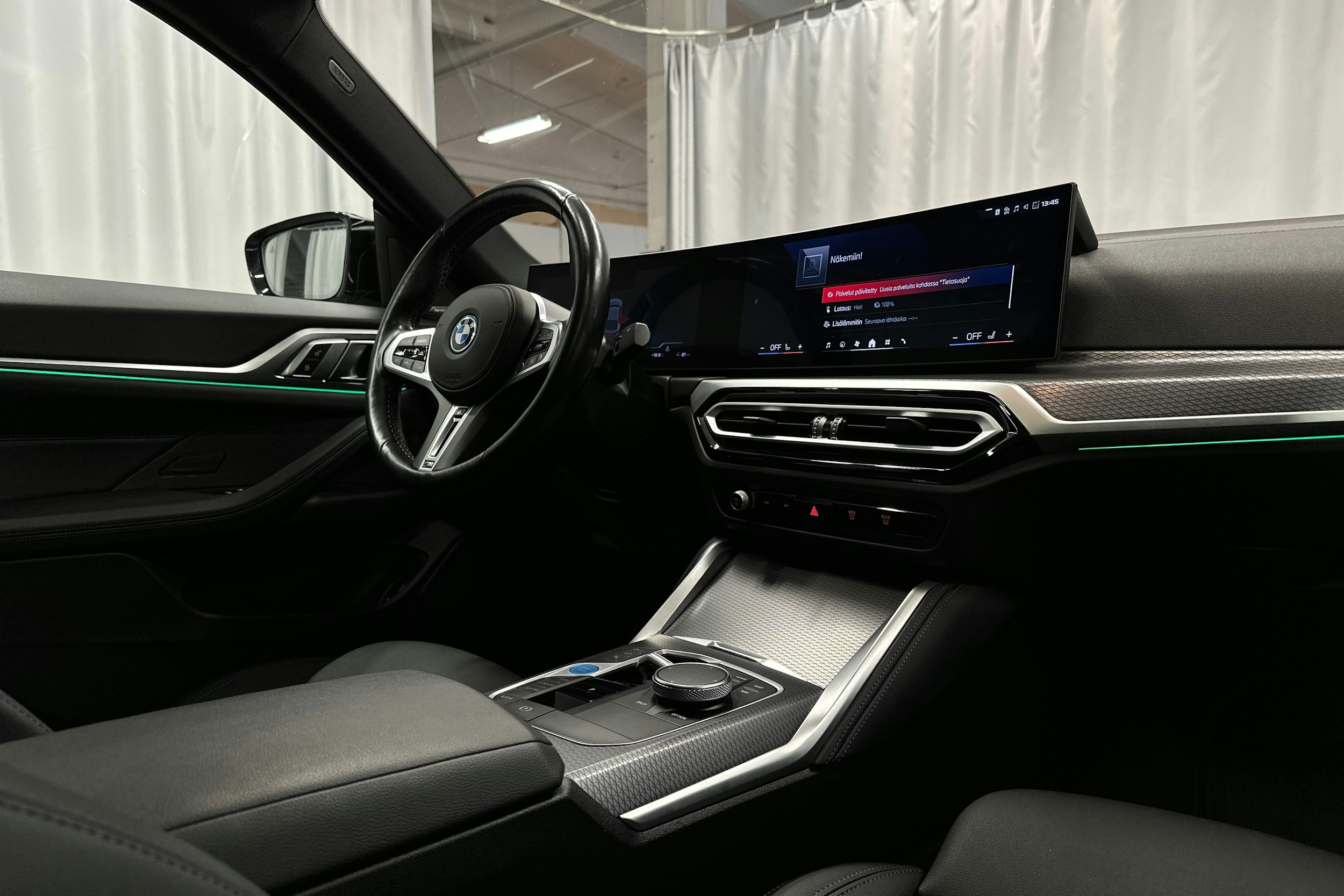 harmaa BMW i4 M50 2024 kuva 34.