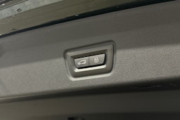 vihreä BMW i4 M50 2024 kuva 33.