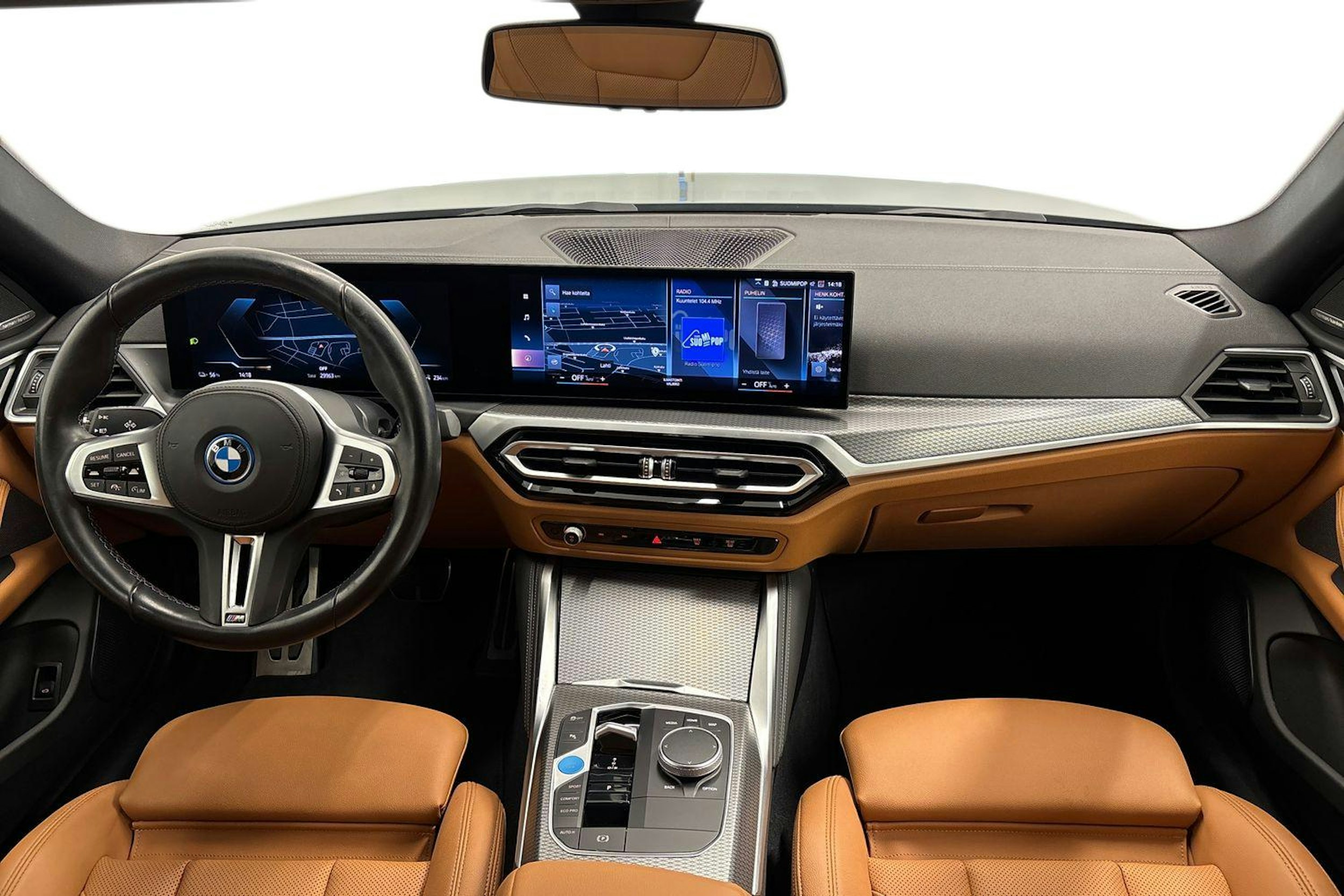 harmaa BMW i4 M50 2024 kuva 9.