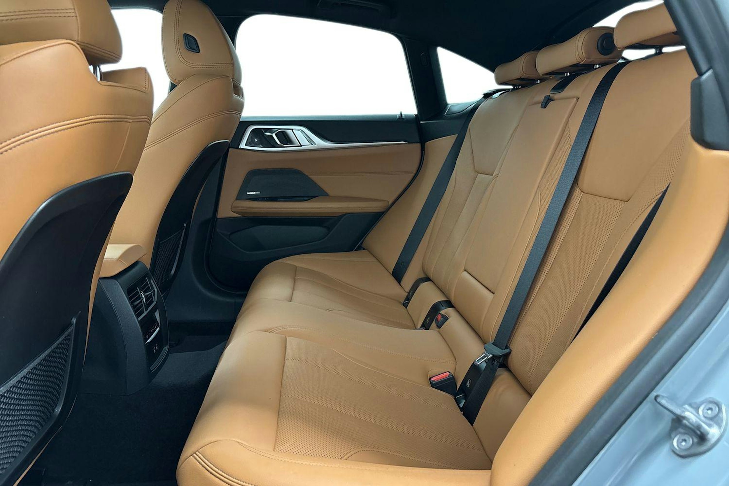 harmaa BMW i4 M50 2024 kuva 10.