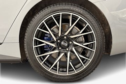 harmaa BMW i4 M50 2024 kuva 11.