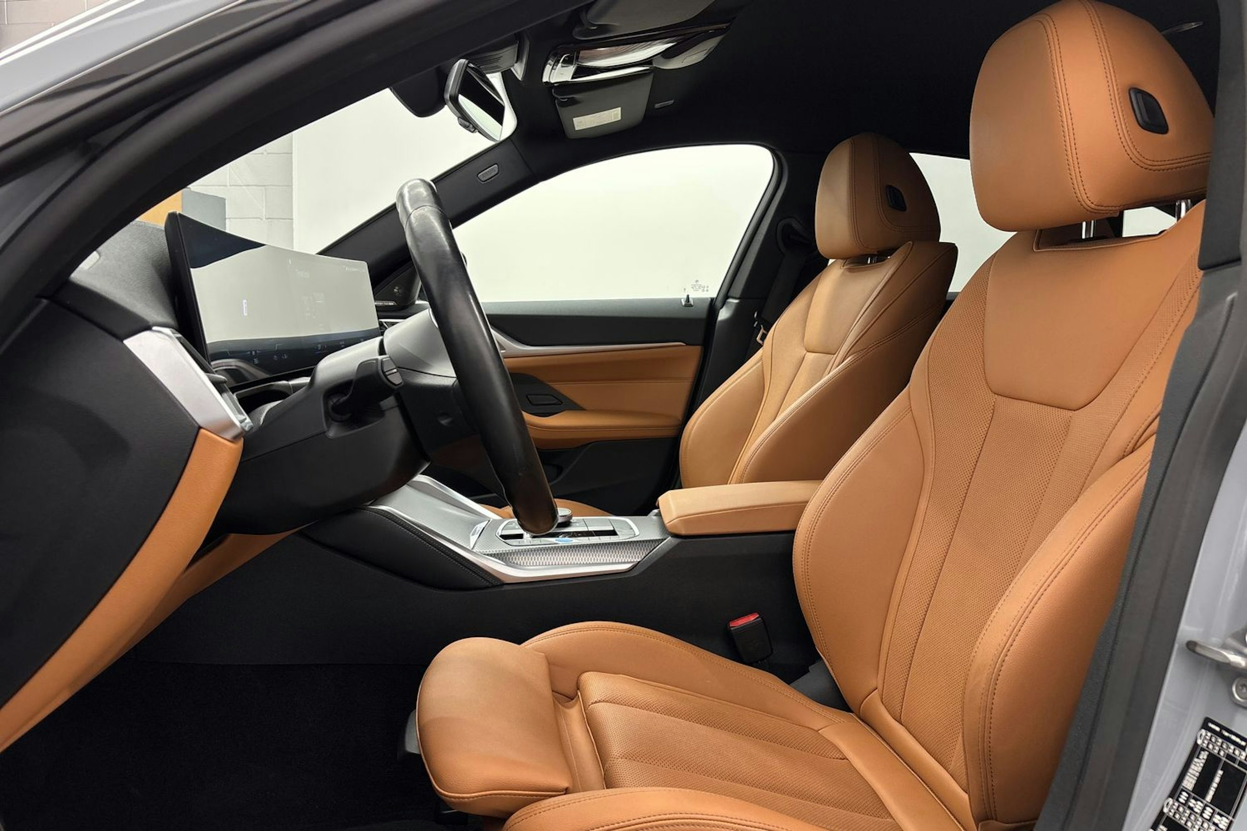 harmaa BMW i4 M50 2024 kuva 14.