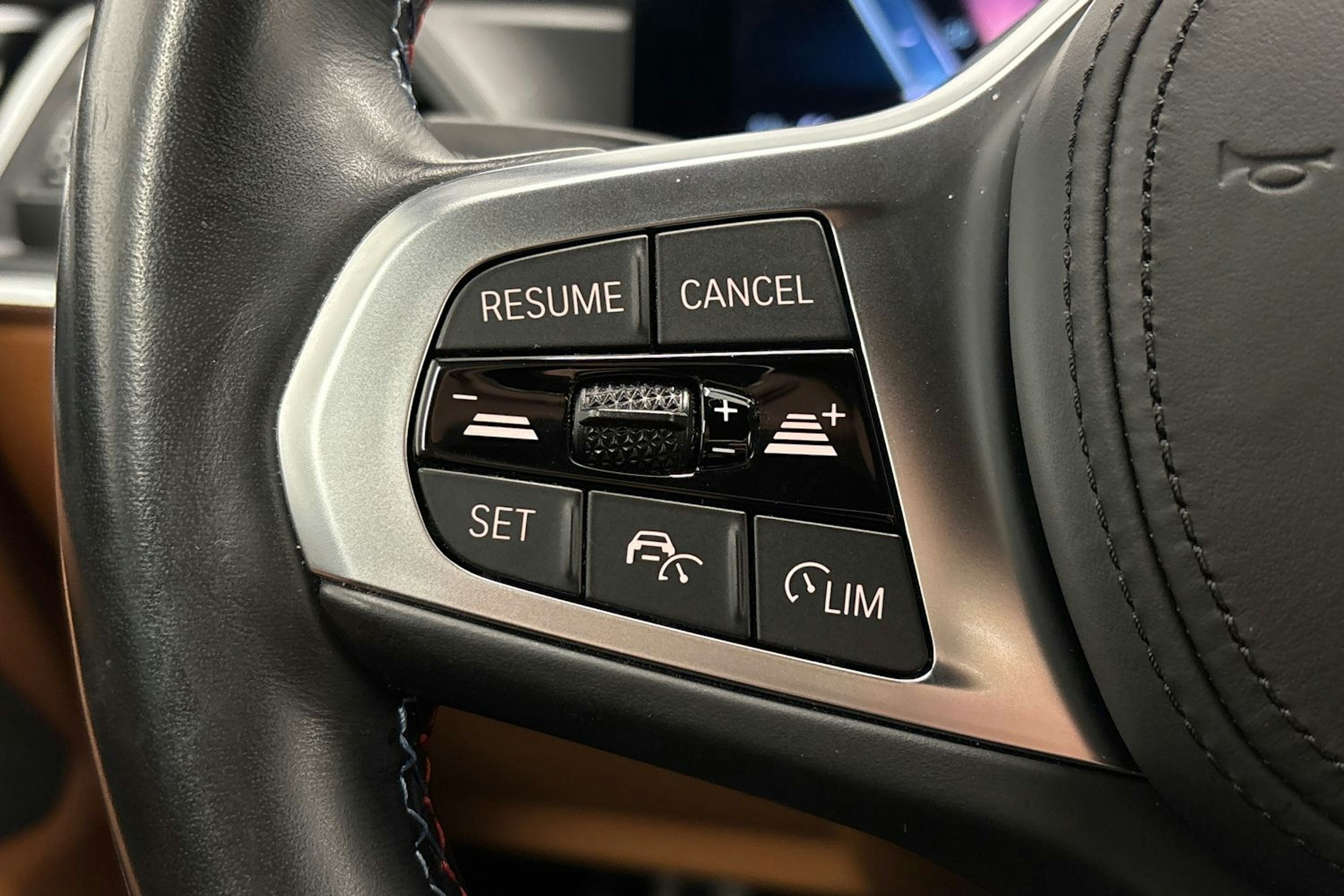 harmaa BMW i4 M50 2024 kuva 16.