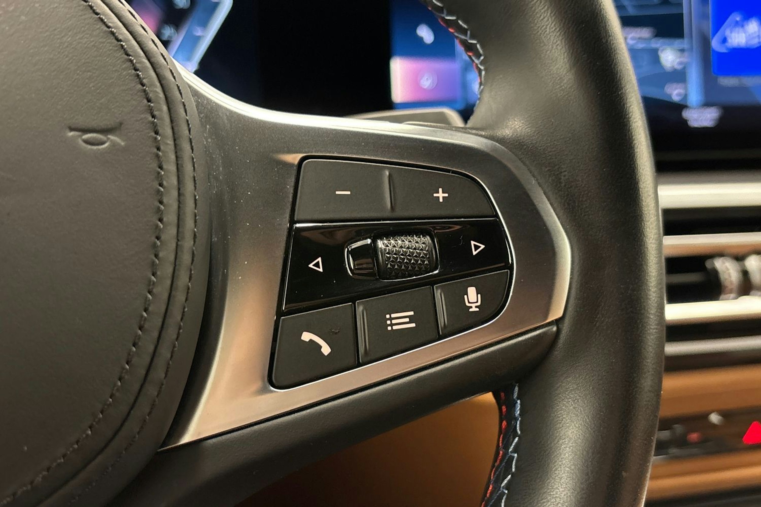 harmaa BMW i4 M50 2024 kuva 17.