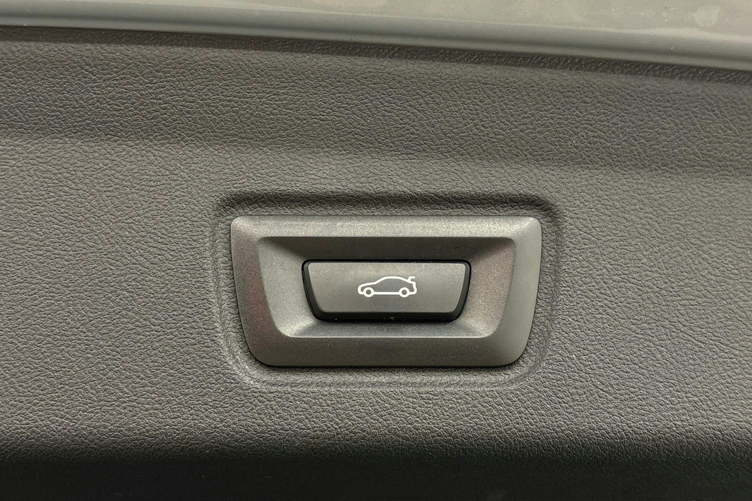 harmaa BMW i4 M50 2024 kuva 26.