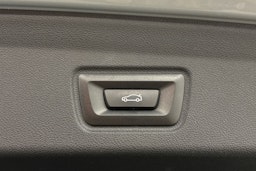 harmaa BMW i4 M50 2024 kuva 26.