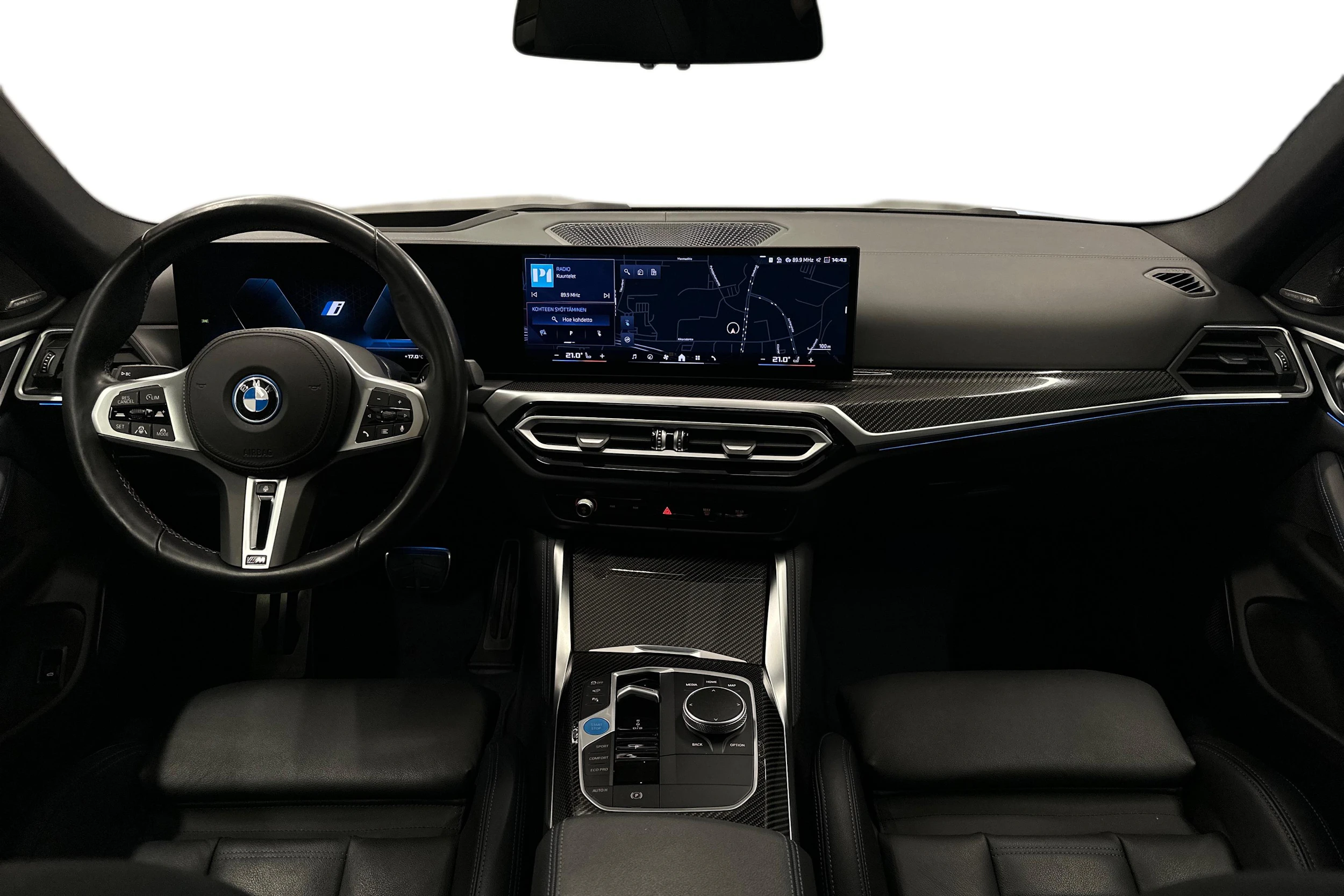 musta BMW i4 M50 2024 kuva 7.