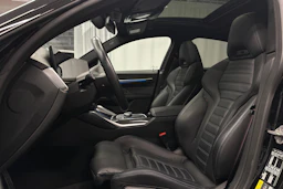 musta BMW i4 M50 2024 kuva 15.