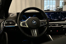 musta BMW i4 M50 2024 kuva 21.