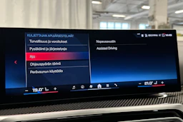 musta BMW i4 M50 2024 kuva 31.